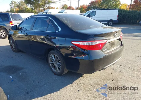 2017 Toyota Camry Se z USA, uszkodzony, nr VIN 4T1BF1FK4HU355937
